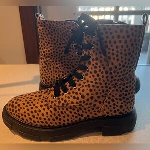 olivia-miller | ladies cheetah print lug boots. Size: 8